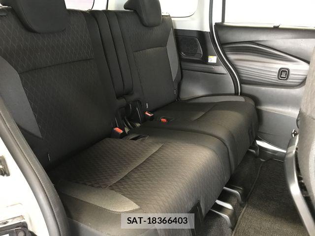 Mitsubishi DELICA 2021-05 8207287-15