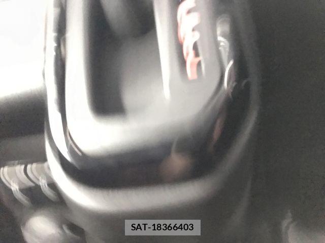 Mitsubishi DELICA 2021-05 8207287-27