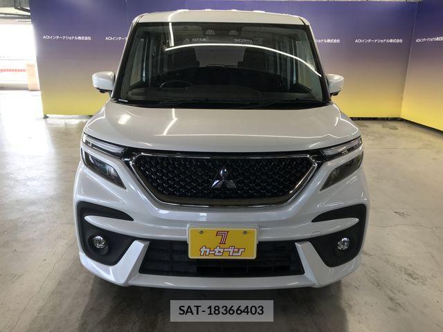 Mitsubishi DELICA 2021-05 8207287-3