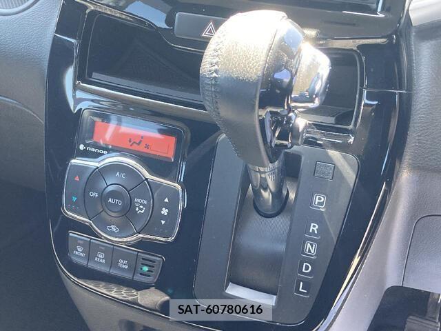 Mitsubishi DELICA 2018-02 8245044-10