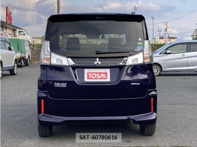 Mitsubishi DELICA 2018-02 8245044-23