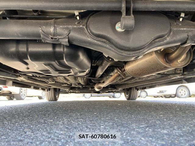 Mitsubishi DELICA 2018-02 8245044-29