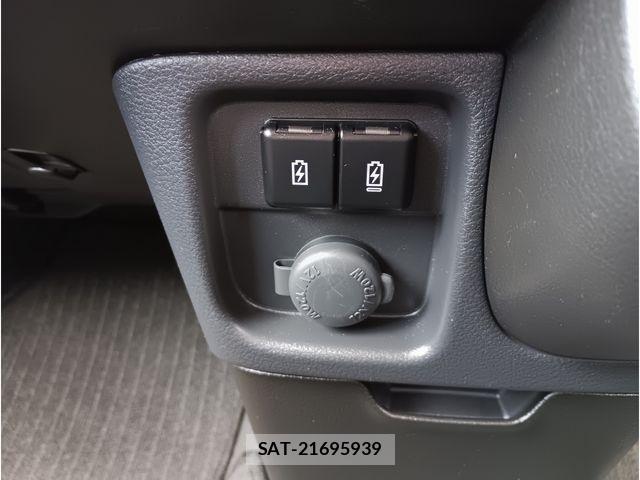 Mitsubishi DELICA 2024-05 8314200-11