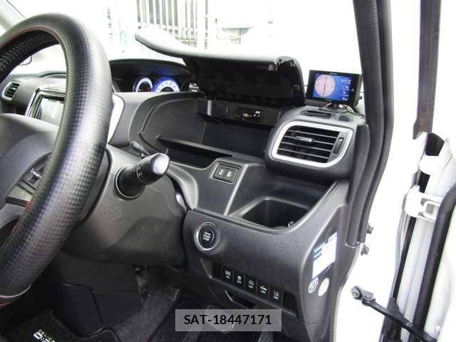 Mitsubishi DELICA 2016-09 8314201-11