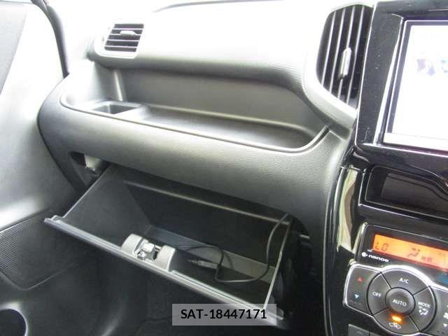 Mitsubishi DELICA 2016-09 8314201-17