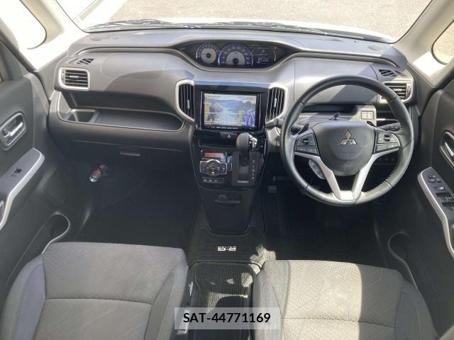 Mitsubishi DELICA 2020-05 8412015-1