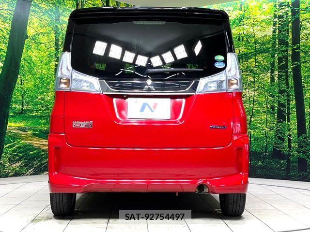 Mitsubishi DELICA 2017-12 8438074-15
