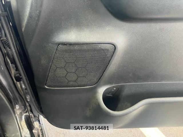 Mitsubishi DELICA 2016-08 8457356-13