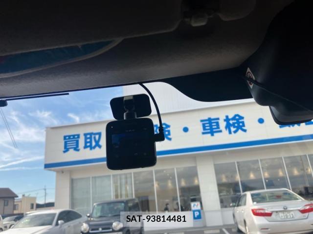 Mitsubishi DELICA 2016-08 8457356-22