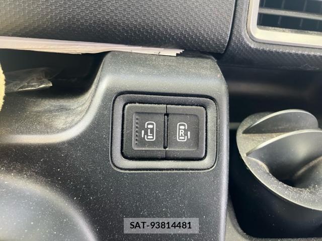 Mitsubishi DELICA 2016-08 8457356-28