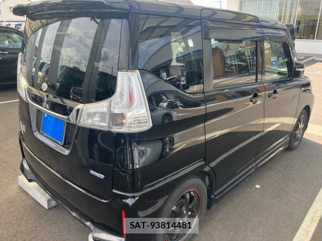 Mitsubishi DELICA 2016-08 8457356-2