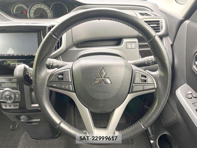Mitsubishi DELICA 2017-11 8524373-10