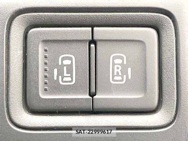 Mitsubishi DELICA 2017-11 8524373-6