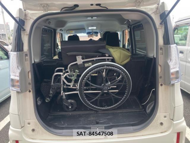 Mitsubishi DELICA 2018-01 8561691-9