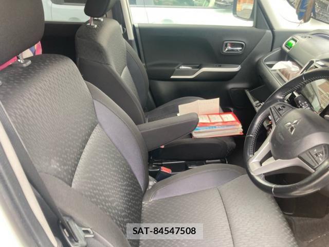 Mitsubishi DELICA 2018-01 8561691-13