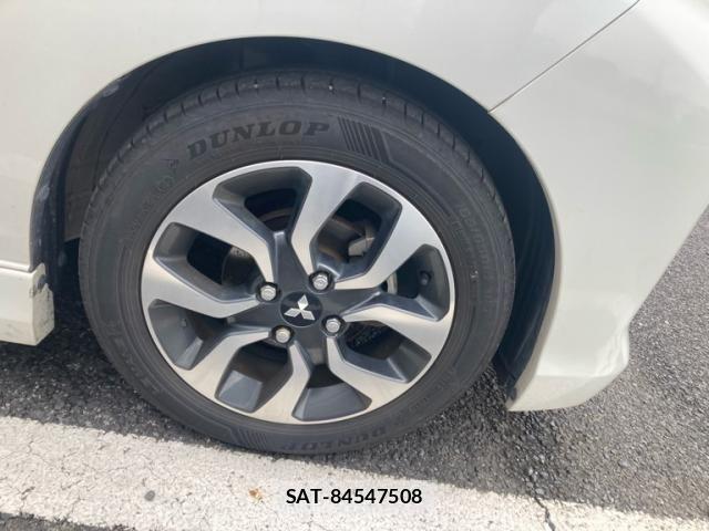 Mitsubishi DELICA 2018-01 8561691-5