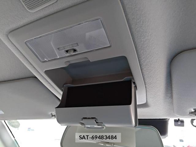 Mitsubishi DELICA 2023-11 8828704-20