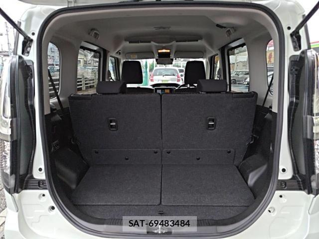 Mitsubishi DELICA 2023-11 8828704-24