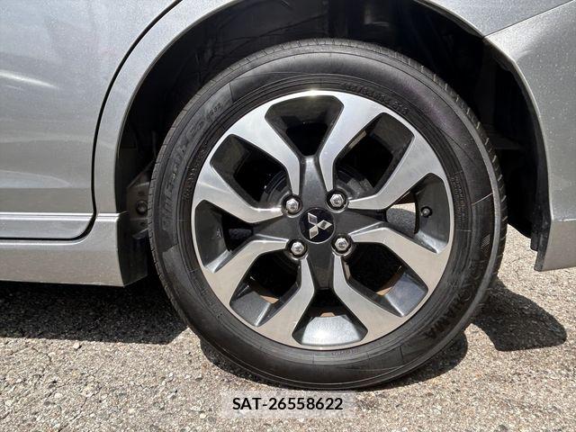 Mitsubishi DELICA 2017-12 8883522-23