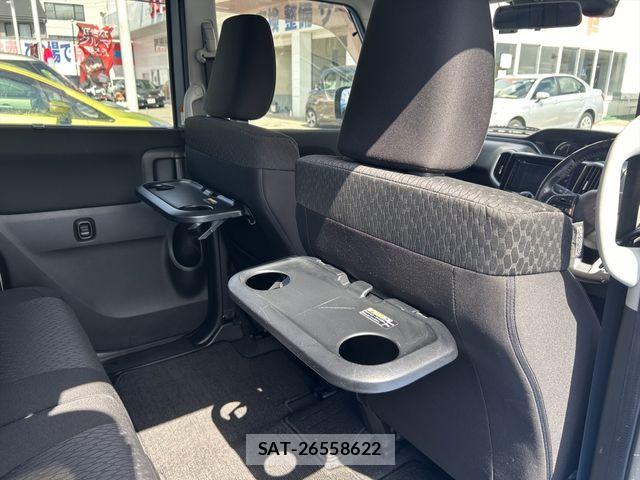 Mitsubishi DELICA 2017-12 8883522-25