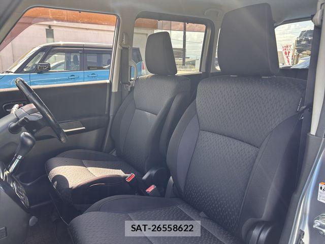Mitsubishi DELICA 2017-12 8883522-26