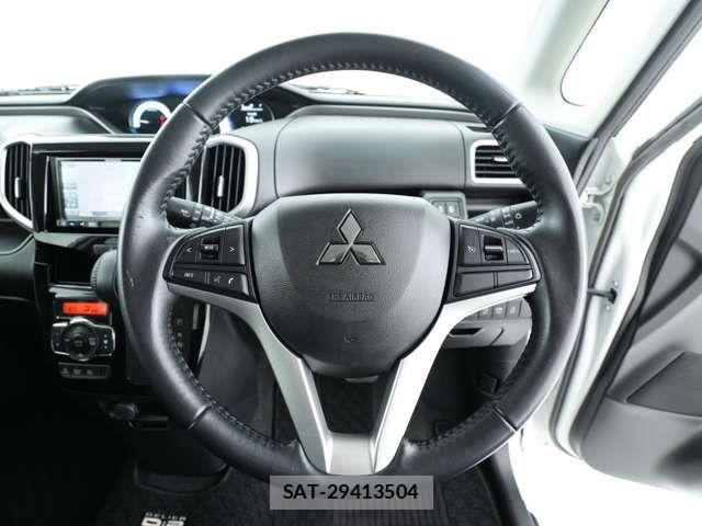Mitsubishi DELICA 2016-08 7391925-10
