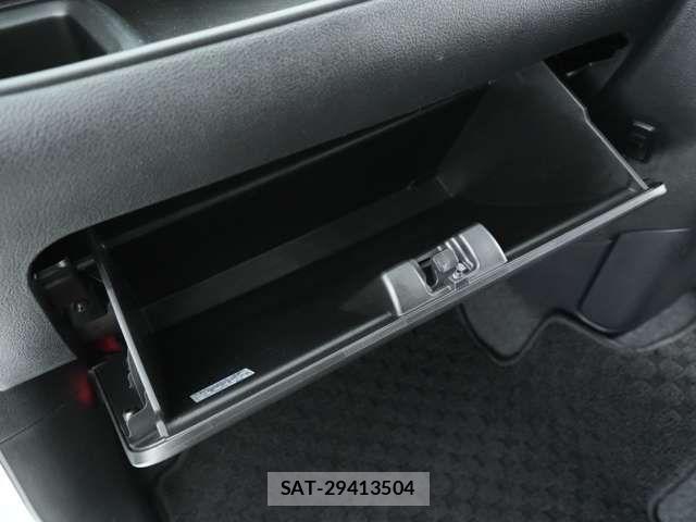 Mitsubishi DELICA 2016-08 7391925-14