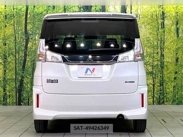 Mitsubishi DELICA 2017-03 7562050-14