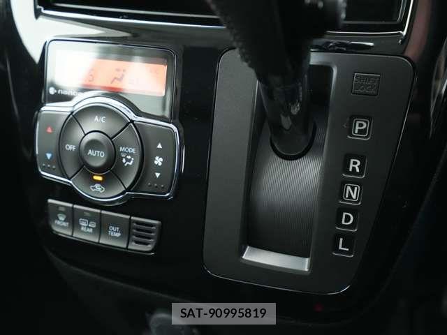 Mitsubishi DELICA 2016-02 8524374-13