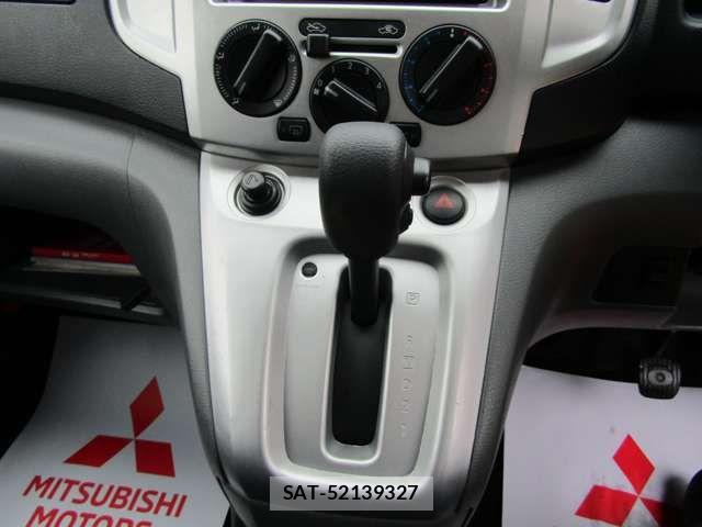 Mitsubishi DELICA 2012-08 7453971-17