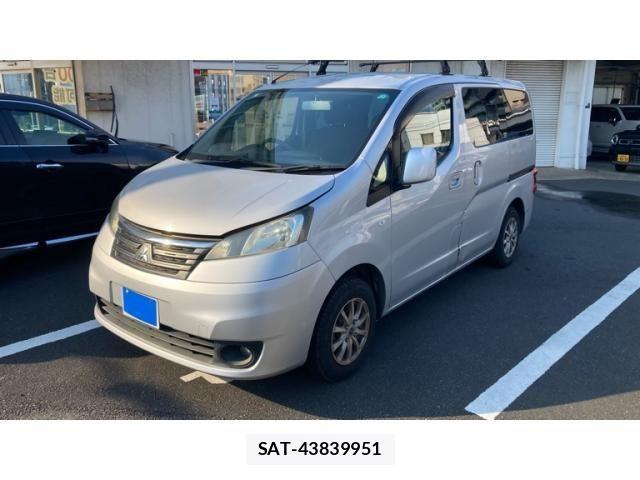 Mitsubishi DELICA 2013-08 8207288-0