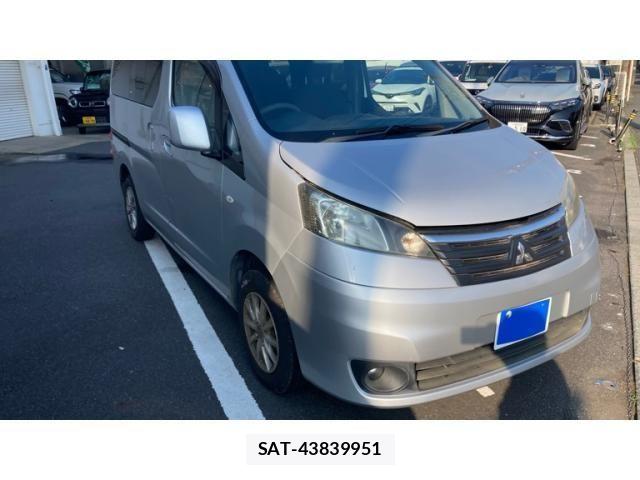Mitsubishi DELICA 2013-08 8207288-1