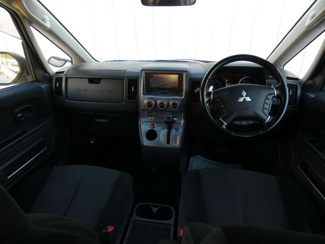Mitsubishi DELICA 2007-12 811998-4