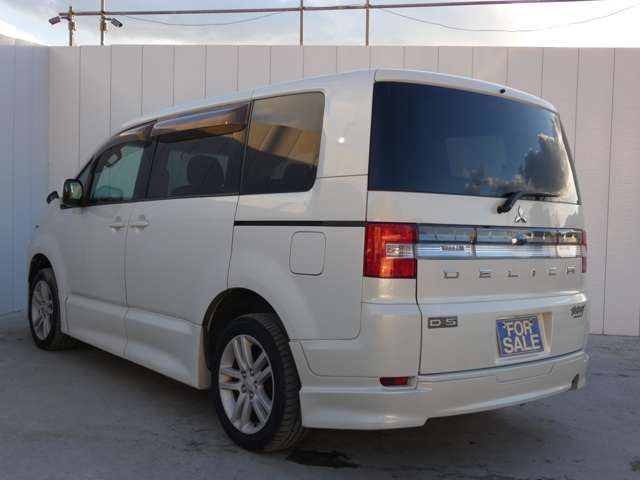 Mitsubishi DELICA 2007-12 811998-5
