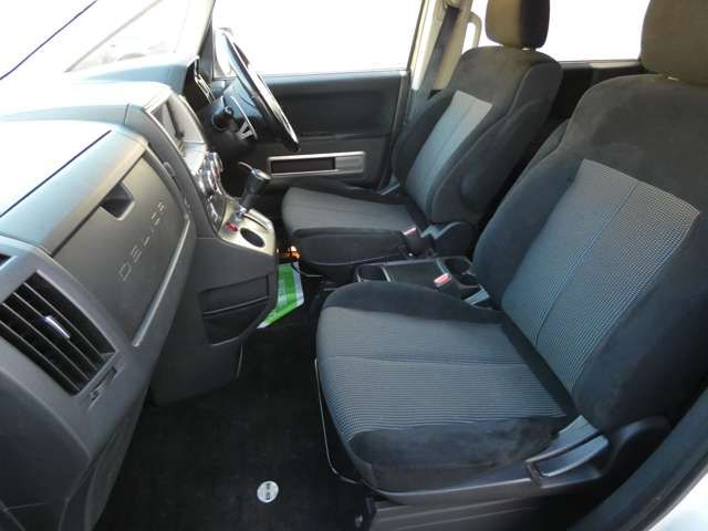 Mitsubishi DELICA 2007-12 811998-8