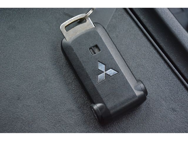 Mitsubishi DELICA 2007-05 915195-12