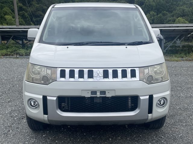 Delica D:5 2WD