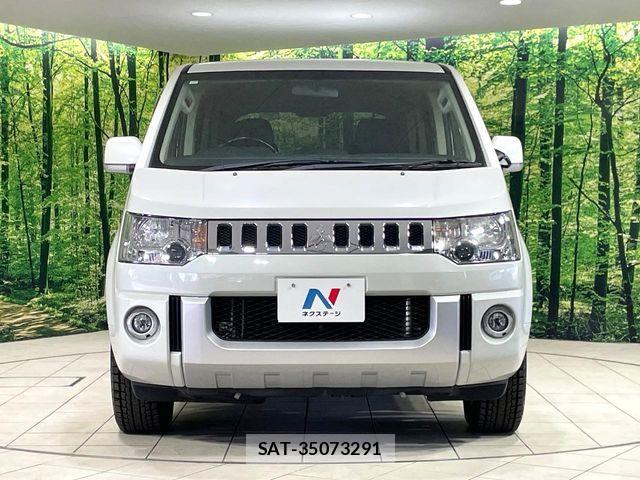 Mitsubishi DELICA 2017-03 5866505-14