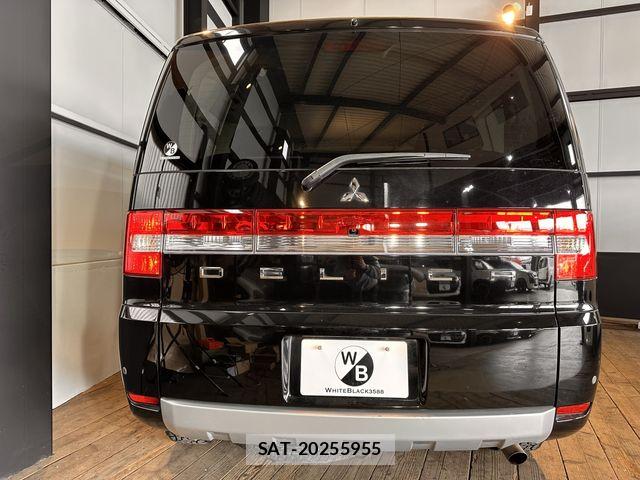 Mitsubishi DELICA 2013-03 5866515-17