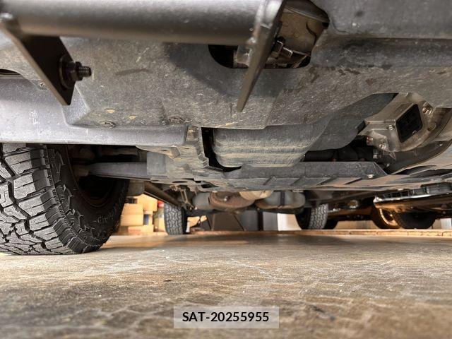 Mitsubishi DELICA 2013-03 5866515-22