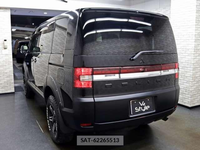 Mitsubishi DELICA 2015-10 6003745-15