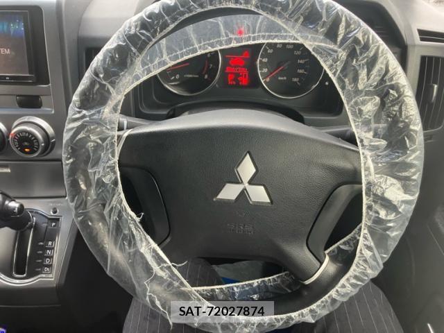 Mitsubishi DELICA 2012-04 6611497-5