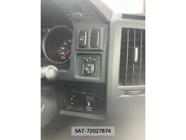 Mitsubishi DELICA 2012-04 6611497-7