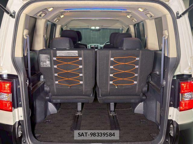 Mitsubishi DELICA 2012-03 6690990-15