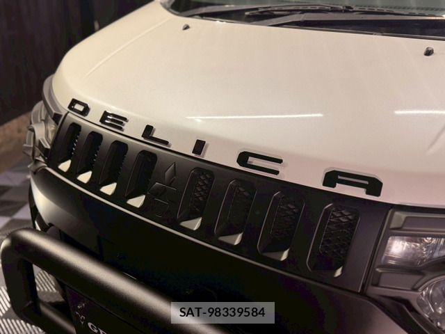 Mitsubishi DELICA 2012-03 6690990-7