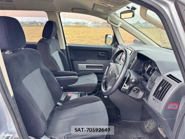 Mitsubishi DELICA 2010-07 6790986-9