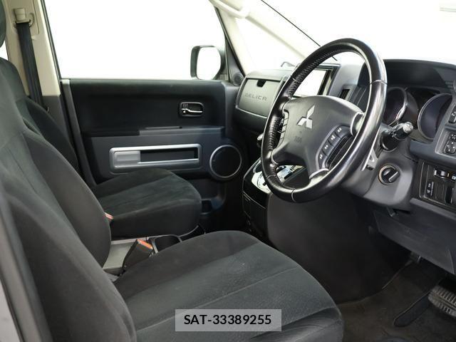 Mitsubishi DELICA 2017-04 6790985-14