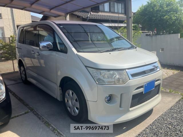 Mitsubishi DELICA 2011-06 6904253-0