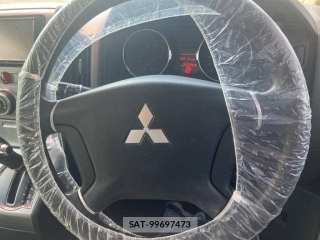 Mitsubishi DELICA 2011-06 6904253-14