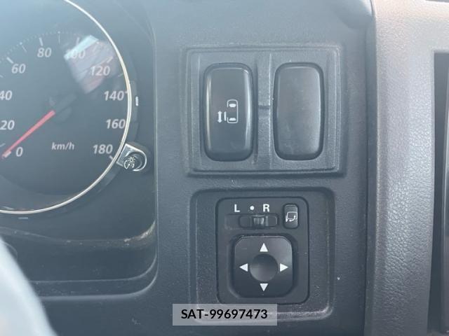 Mitsubishi DELICA 2011-06 6904253-23